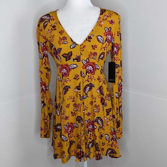 Sale ends TODAY! 3/$15 & under items to put in your bundle💼 or likes - Picture 14 of 16